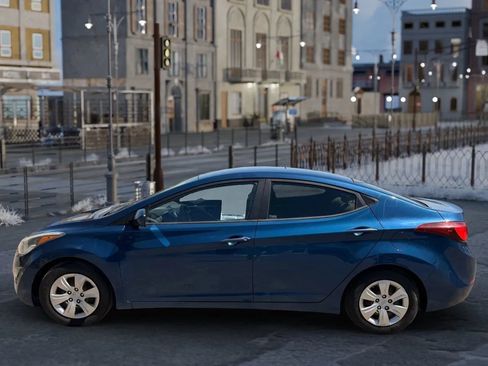 Used 2016 Hyundai Elantra SE image 7