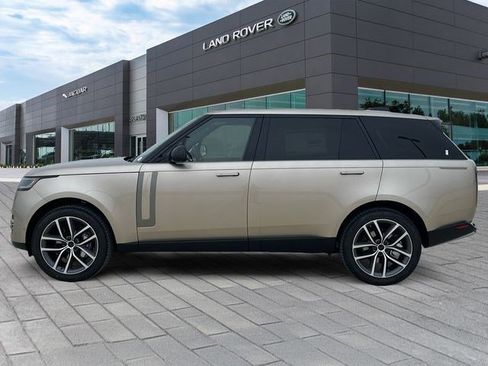 New 2026 Land Rover Range Rover Long Wheelbase SE AWD/4WD image 2