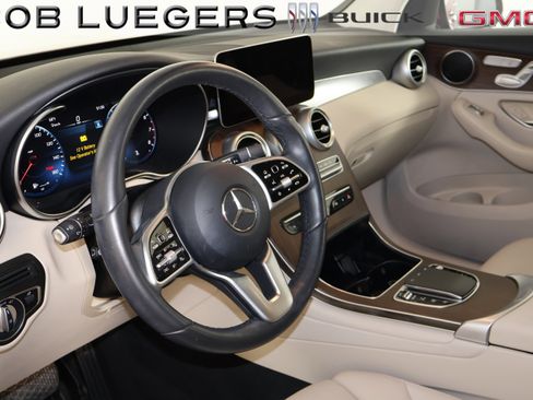 Used 2022 Mercedes-Benz GLC 300 4MATIC SUV image 10