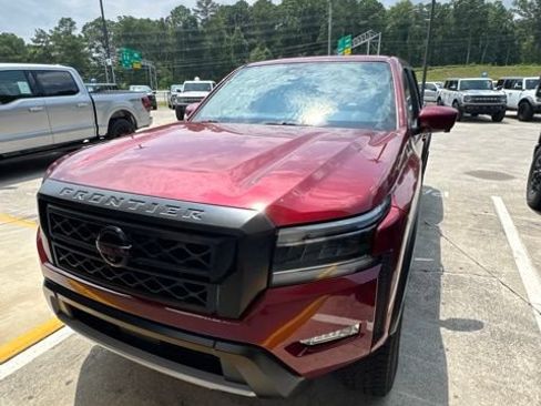 Used 2023 Nissan Frontier PRO-4X w/ Pro Convenience Package AWD/4WD image 5