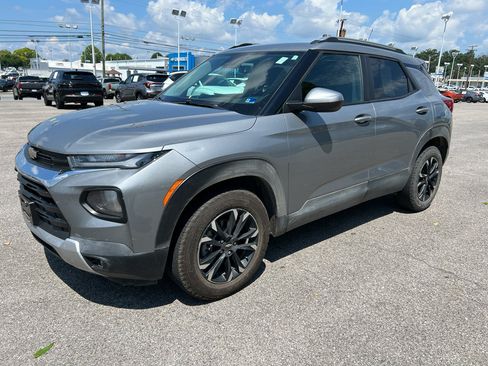 Used 2023 Chevrolet TrailBlazer LT AWD/4WD image 1