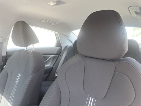 Certified 2024 Hyundai Elantra SEL image 16