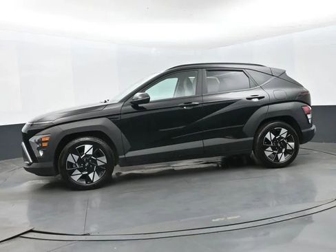 Used 2024 Hyundai Kona SEL FWD image 5