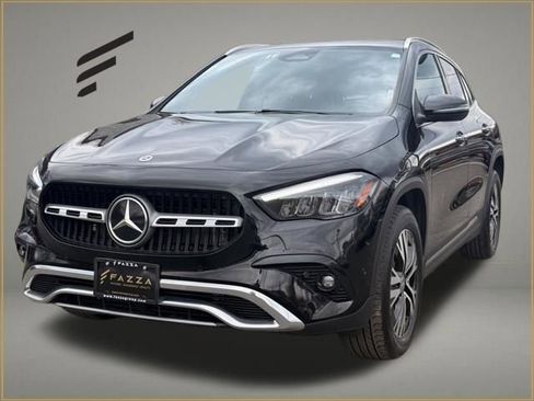 Used 2025 Mercedes-Benz GLA 250 4MATIC image 1