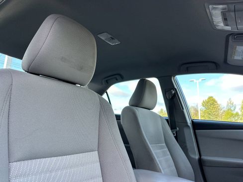 Used 2016 Toyota Camry LE image 15