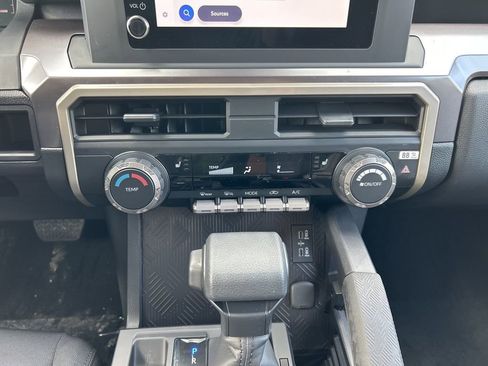 New 2026 Toyota Tacoma SR5 AWD/4WD image 12
