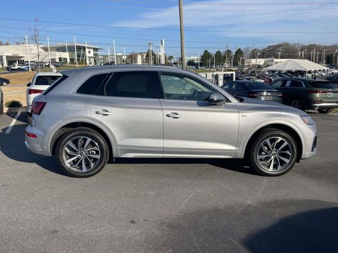Certified 2024 Audi Q5 2.0T Premium w/ Convenience Package image 10