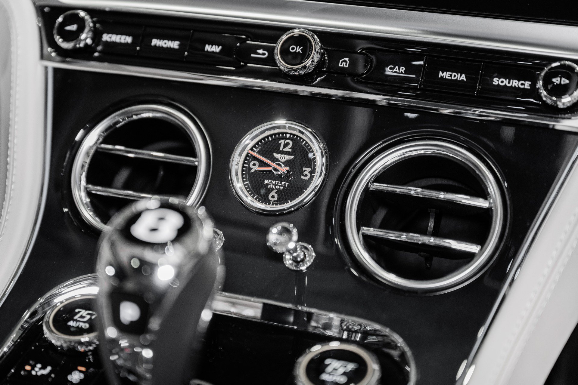 Certified 2023 Bentley Continental GT Azure AWD/4WD image 33