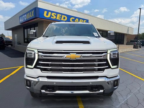 Used 2024 Chevrolet Silverado 3500 LTZ w/ LTZ Plus Package AWD/4WD image 2