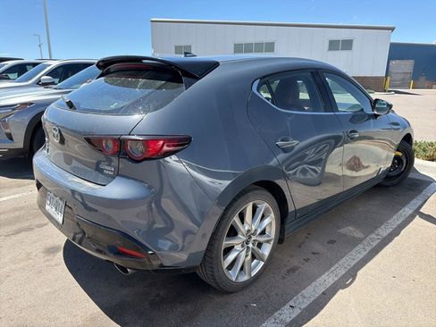 Used 2021 MAZDA MAZDA3 Hatchback w/Premium Plus Pkg AWD/4WD image 3