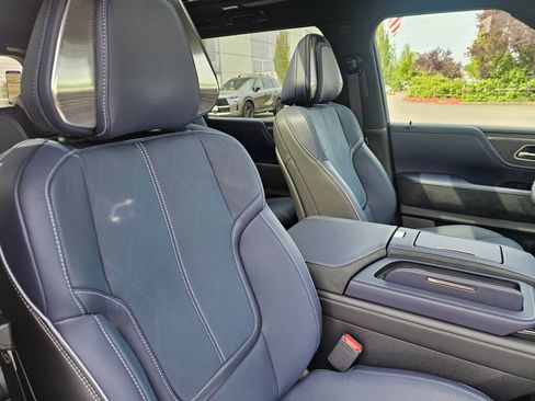 New 2026 INFINITI QX80 4WD image 12