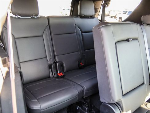 Used 2024 Chevrolet Tahoe LT w/ Luxury Package image 26