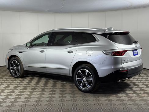 Used 2022 Buick Enclave Essence w/ Sound and Sites Package image 11