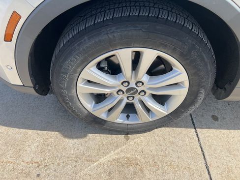 Used 2016 Lincoln MKX Reserve w/ Technology Package image 10