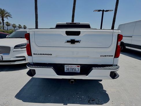 Used 2022 Chevrolet Silverado 1500 Custom w/ LPO, Dark Essentials Package RWD image 4