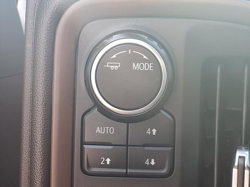 Used 2020 Chevrolet Silverado 1500 RST w/ Texas Edition image 7