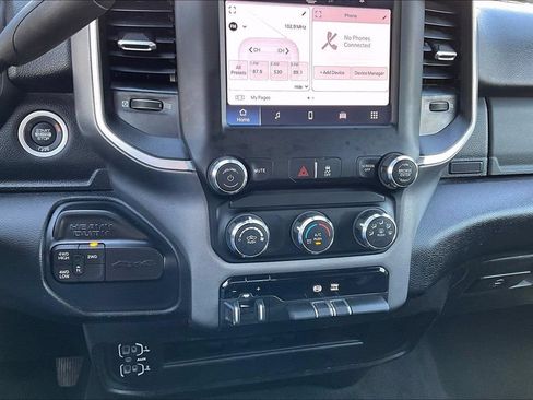 Used 2024 RAM 2500 Big Horn AWD/4WD image 16