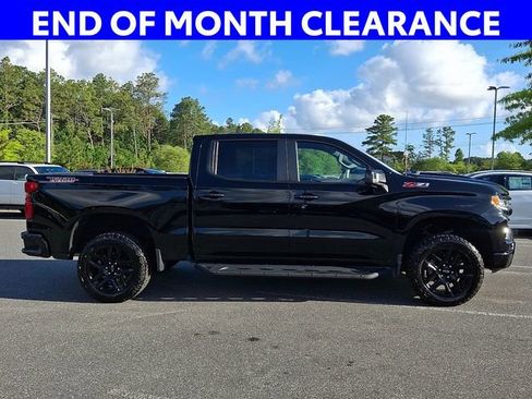 Used 2024 Chevrolet Silverado 1500 LT Trail Boss w/ LT Trail Boss Premium Package AWD/4WD image 9
