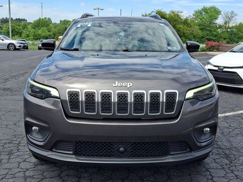 Used 2022 Jeep Cherokee Latitude Lux w/ Sun & Sound Group AWD/4WD image 2