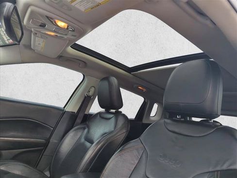 Used 2018 Jeep Compass Limited AWD/4WD image 26