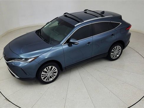 Used 2023 Toyota Venza Limited image 79