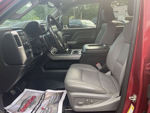 Used 2019 Chevrolet Silverado 2500 LTZ w/ Duramax Plus Package AWD/4WD image 12