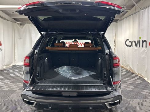 Used 2021 BMW X5 xDrive40i w/ M Sport Package image 17