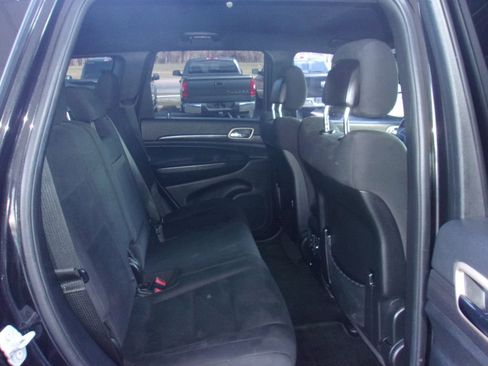 Used 2015 Jeep Grand Cherokee Laredo w/ Quick Order Package 23E image 13