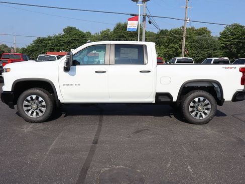 New 2026 Chevrolet Silverado 2500 Custom w/ Custom Convenience Package AWD/4WD image 20