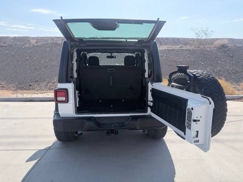 Used 2023 Jeep Wrangler Sport AWD/4WD image 30