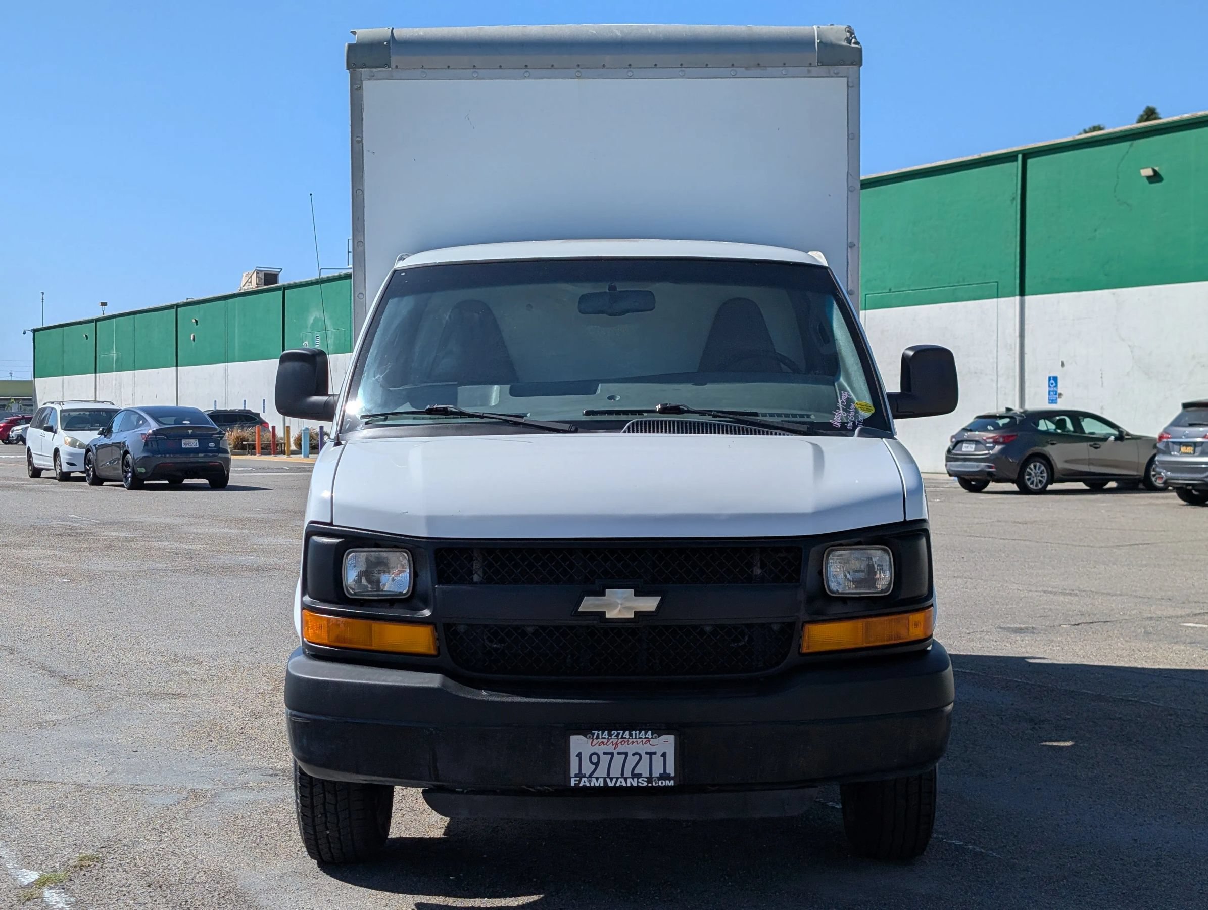 Used 2016 Chevrolet Express 3500 RWD image 3