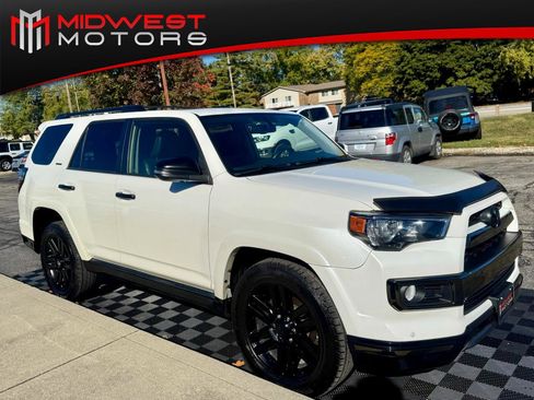 Used 2019 Toyota 4Runner Limited image 1