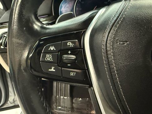 Used 2018 BMW 530i w/ Luxury Seating Package image 28