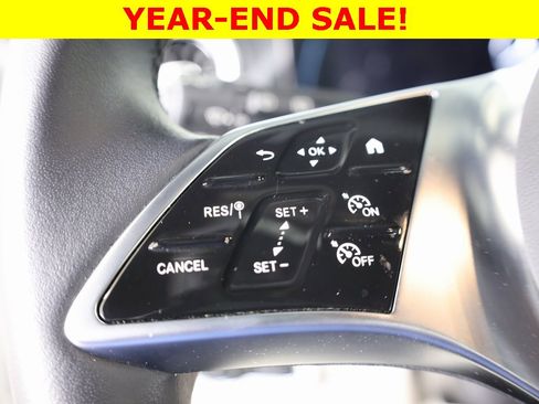 Used 2025 Mercedes-Benz GLA 250 4MATIC image 13