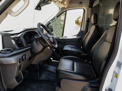 Used 2023 Ford Transit 250 148 High Roof RWD image 3