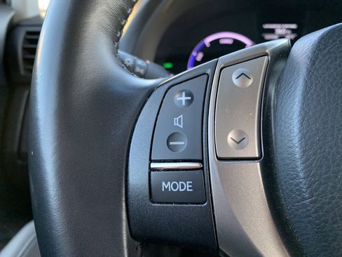 Used 2013 Lexus RX 450h AWD image 19