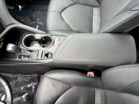 Used 2024 Toyota Camry XSE FWD image 34