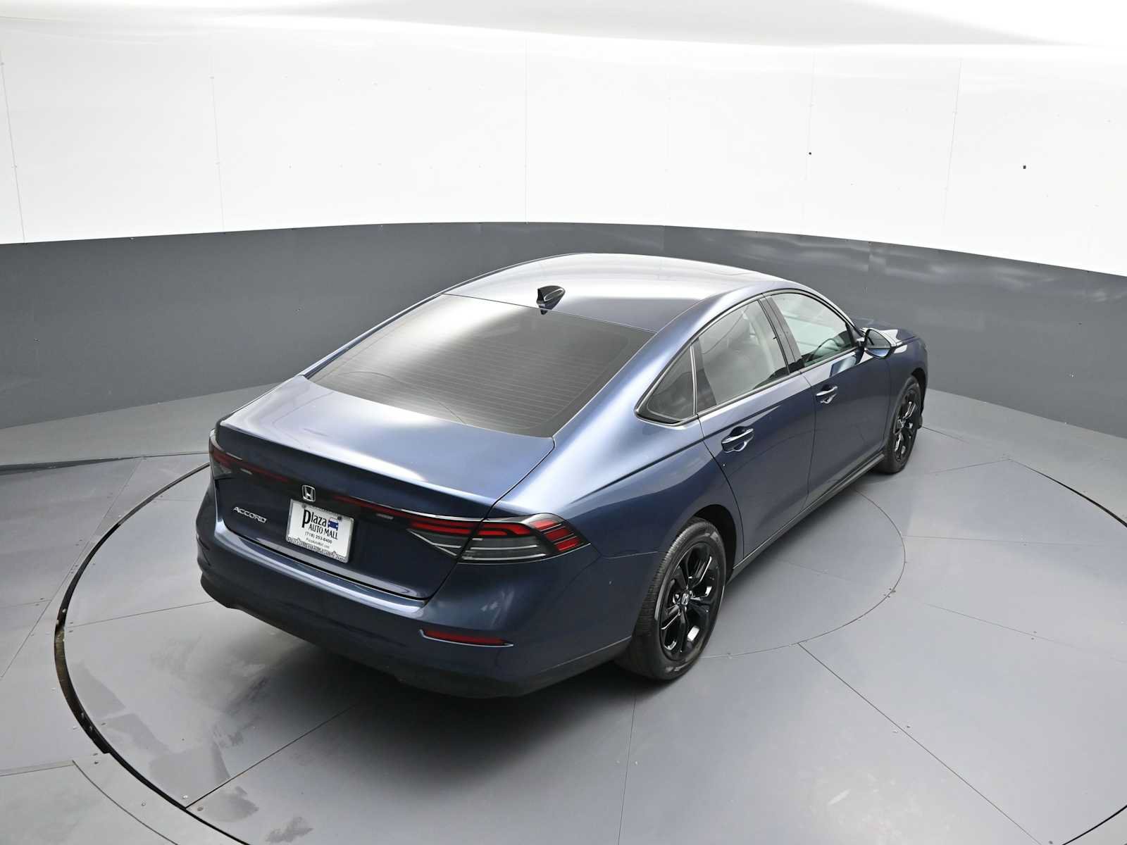 Used 2025 Honda Accord SE image 37