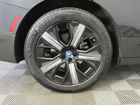 Certified 2025 BMW iX xDrive50 image 30
