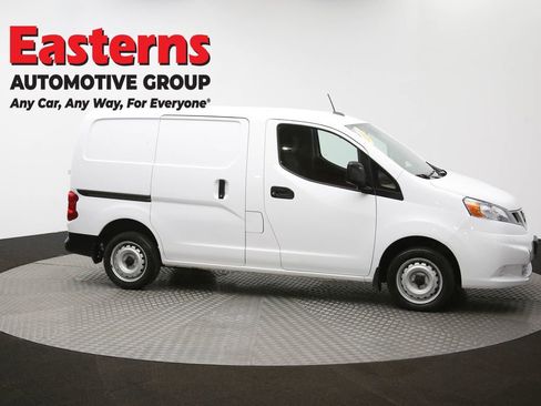 Used 2020 Nissan NV200 S image 44