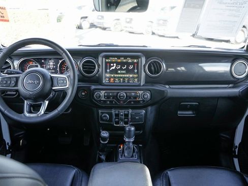 Used 2023 Jeep Wrangler Sahara image 26