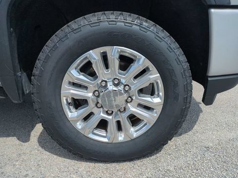 Used 2022 GMC Sierra 2500 Denali w/ Denali Ultimate Package AWD/4WD image 11