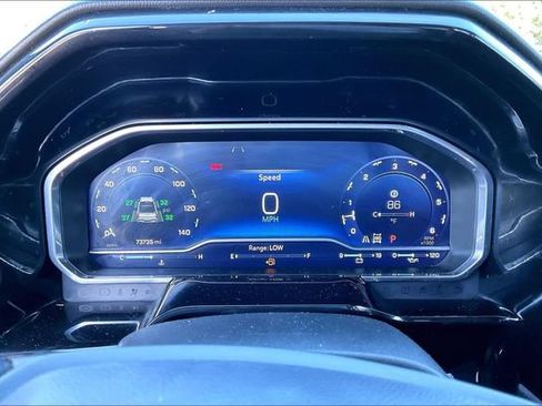 Used 2022 Chevrolet Silverado 1500 RST w/ RST All Star Premium Package AWD/4WD image 10