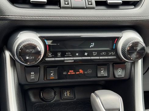 Certified 2023 Toyota RAV4 XLE Premium AWD/4WD image 15