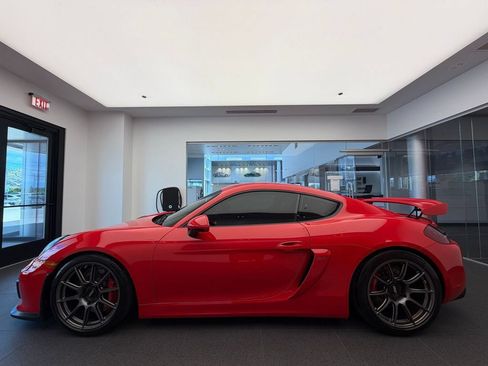 Used 2016 Porsche Cayman GT4 RWD image 2