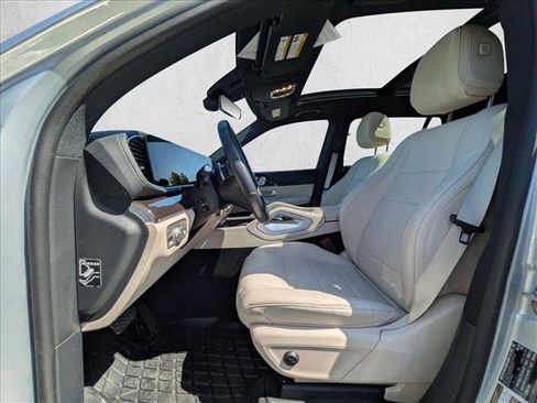 Certified 2024 Mercedes-Benz GLS 450 4MATIC image 17