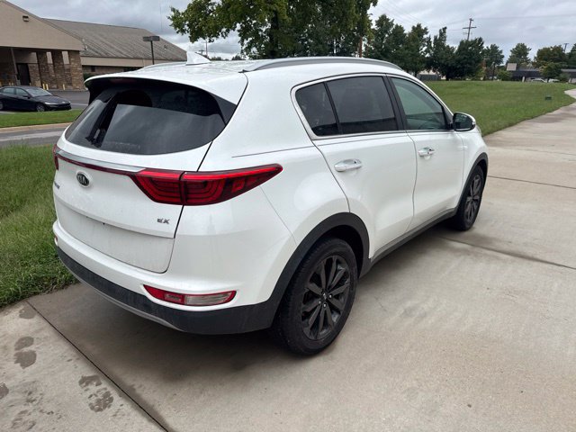 Used 2019 Kia Sportage EX w/ EX Sport Appearance Package FWD image 3