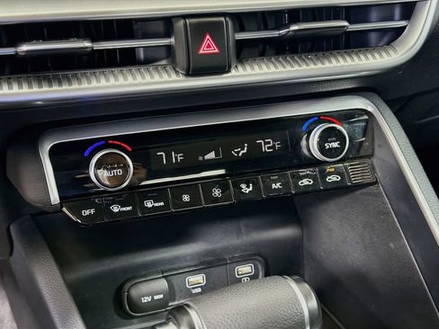 Used 2022 Kia K5 LX FWD image 16