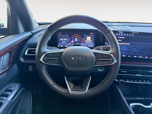 Used 2025 Chevrolet Traverse Z71 w/ Enhanced Driving Package image 15