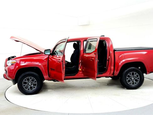 Certified 2023 Toyota Tacoma SR5 image 10